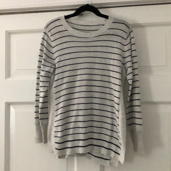 btween Girls Gray/Navy Striped Sweater Medium - Picture 3 of 8